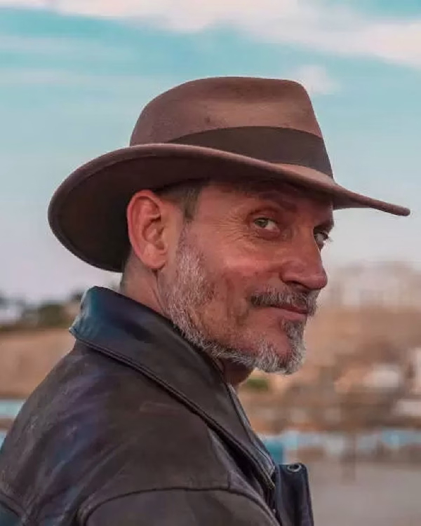 So sieht es aus, wenn man einen Tag mit Indiana Jones in Pe&ntilde;&iacute;scola verbringt: Ihr eigener Abenteuerfilm.